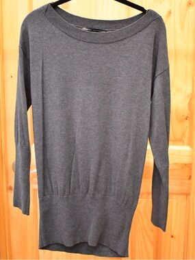 White House Black Market Charcoal Long Sleeve Knit Boatneck Top S